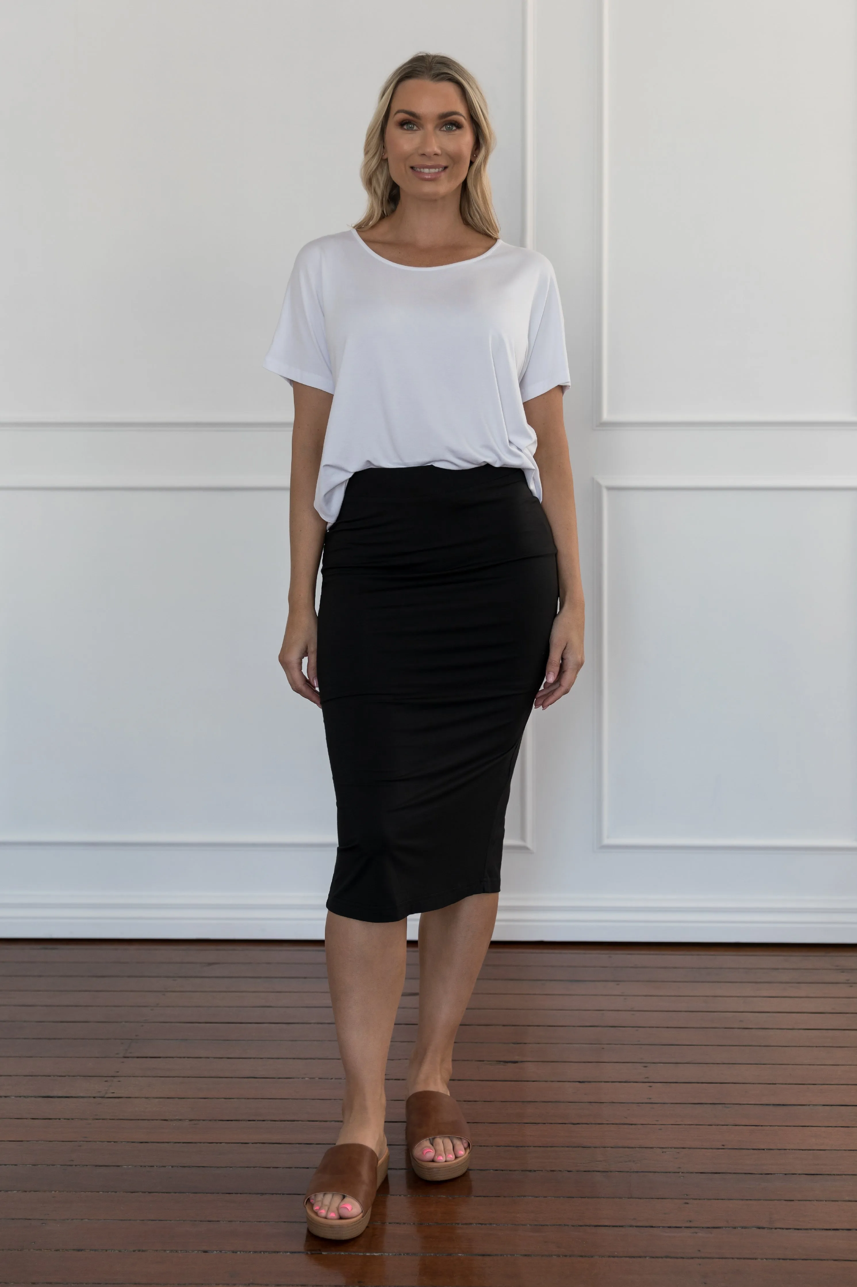 Everyday Midi Skirt in Black