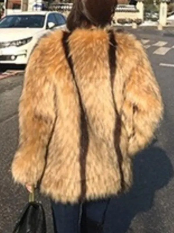 Fashionable women's faux fur coat