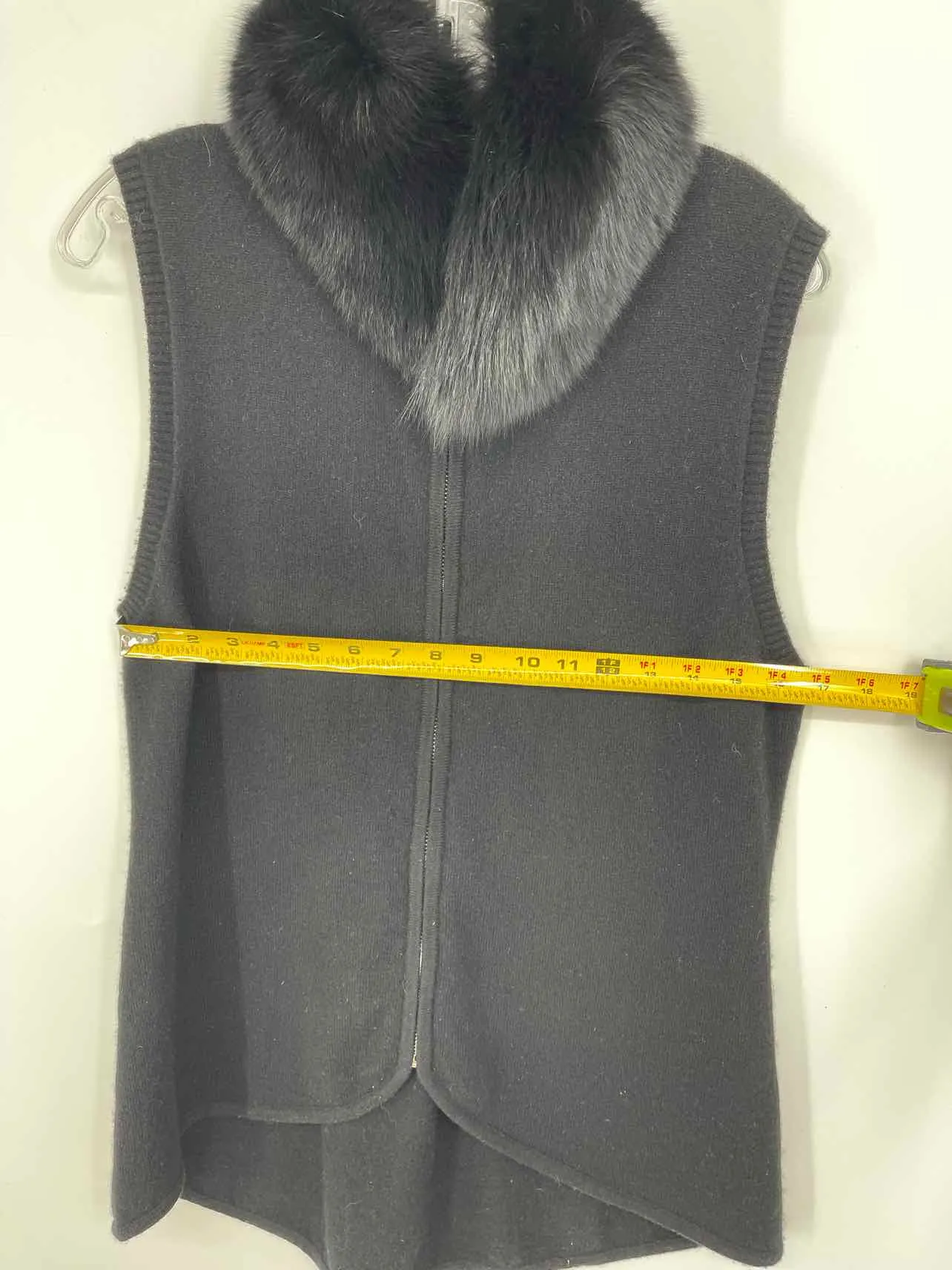 Size L Black Cashmere Knit Designer Vest